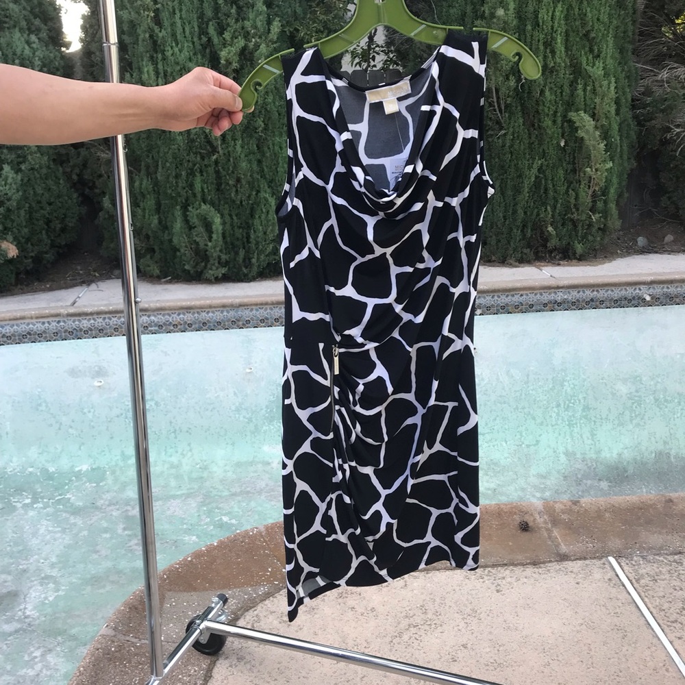 MICHAEL Michael Kors Black and White Patterned Dress - Picture 6 of 7